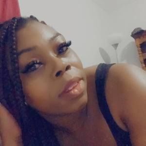 Meet your Posher, Sheena